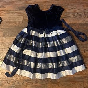 Girls dress / size 7